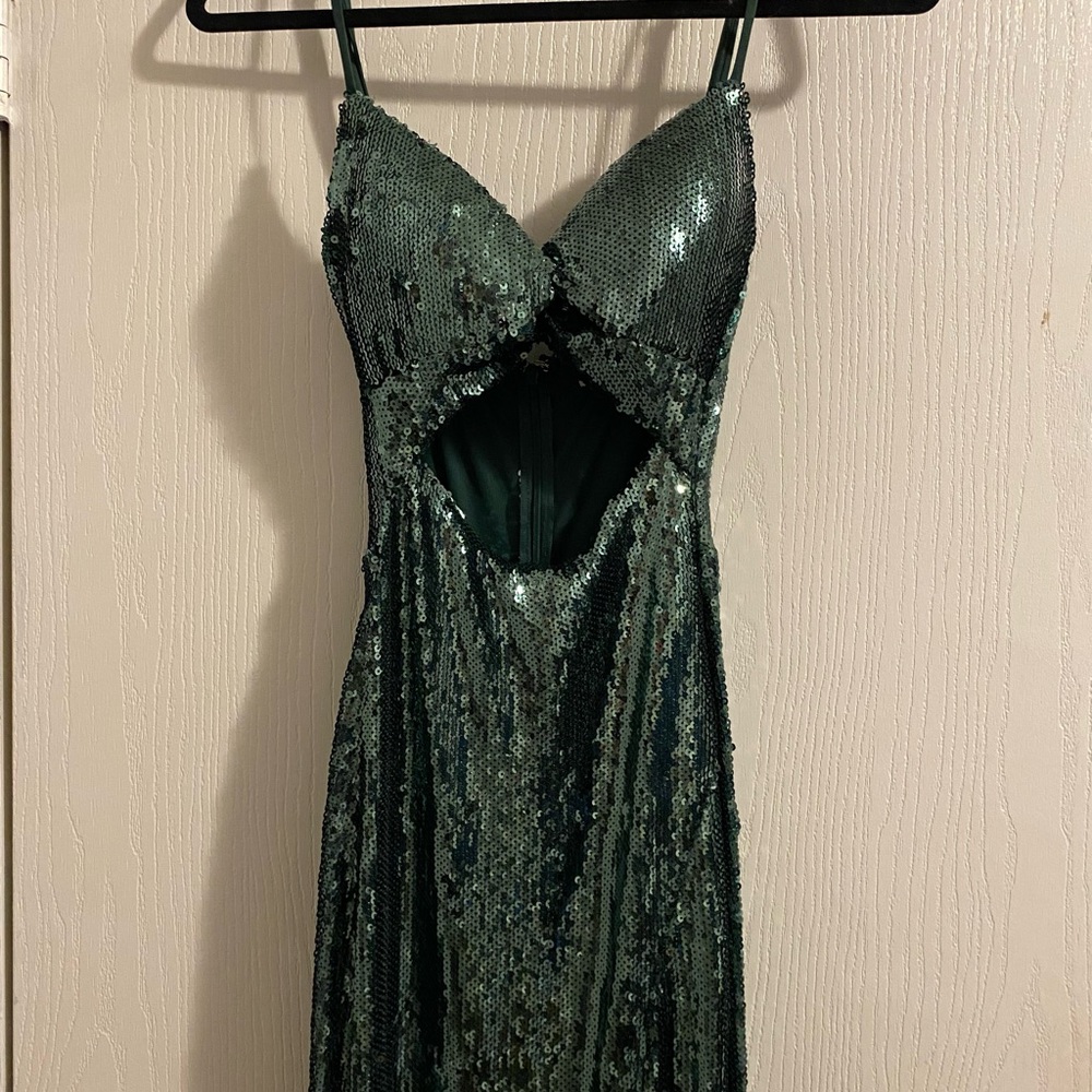 FASHION NOVA LONG GREEN SEQUIN DRESS